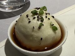 鲜肉生煎馒头-屋里厢上海菜馆