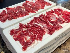 -来龍儿鲜切牛肉自助老火锅
