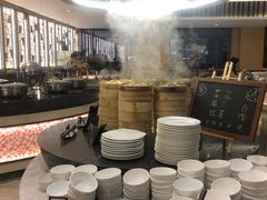 自助取餐区-西安高新希尔顿酒店·咖啡露台西餐厅