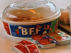 -麦当劳(莘松路芭比伦DT店)