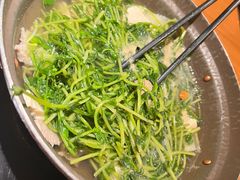 黑猪灼泉水时蔬-吃饭皇帝大(合生汇店)