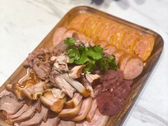 -大宝全猪馆(南京路店)