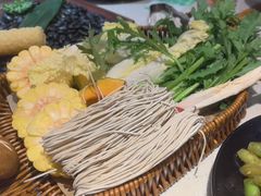 -一叶一世界•素食餐厅(环球中心店)