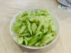 蒜泥黄瓜-东吴霸王兔(松青路店)