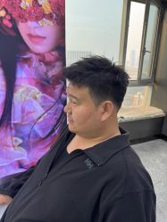 -藤野造型烫发染发