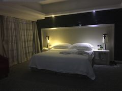 -柏斯顿酒店