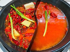 番茄鸳鸯锅-贰回巷火锅馆(钟楼店)