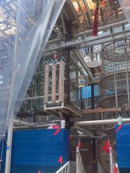 -PIPIKINGDOM皮皮王国欢乐号(欢乐海岸购物中心店)