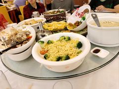 -东豪园林海鲜酒家(南港路辅路店)
