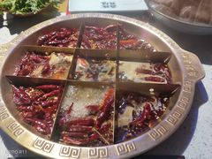-麻辣英雄重庆火锅(二城广场店)