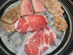 -梨花自助烤肉(西三旗万象汇黑金店)