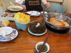 -老何家后安粉·糟粕醋海鲜火锅(三亚湾椰梦长廊店)
