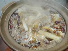 -威邵鸡煲(西华路总店)