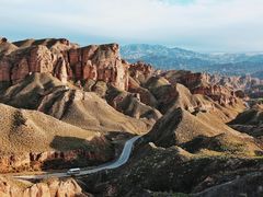 -冰沟丹霞旅游景区