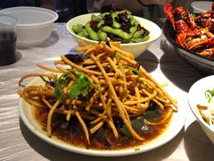 散子拌皮蛋-巴厘龙虾·榜首油焖大虾(洞庭·艺术洋房店)