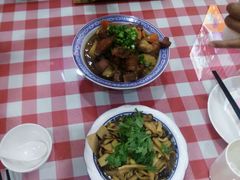 -鲁班小馆(政四街店)