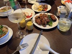 -深圳国际会展中心希尔顿酒店(前海华发冰雪世界店)