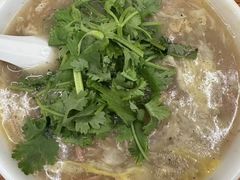 -罗卜李包子羊肉汤