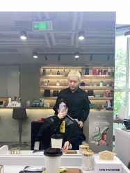 -变画·发型STUDIO