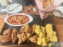 -BHC炸鸡(明洞总店)