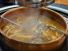 -阿山卓·野生菌火锅·纳西火塘烤肉