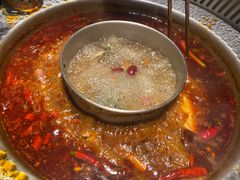 菌香鸳鸯锅-晓宇重庆火锅(赛格国际购物中心店)