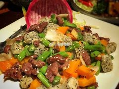 火龙果炒牛柳-上楼私房菜(院士路店)