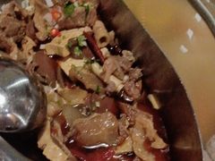 -左庭右院鲜牛肉火锅(金山万达店)