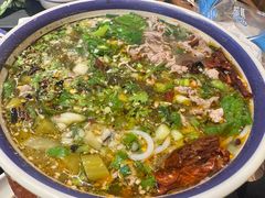 -云阿蛮云南生烫牛肉米线(奉贤路店)