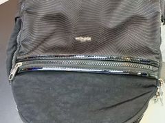 -爱革·洗衣改衣·洗鞋修鞋·洗包修包·奢侈品护理(宝地广场店)