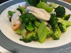 橄榄油时蔬炒虾仁-吕氏疙瘩汤·私家菜馆(慈云寺店)