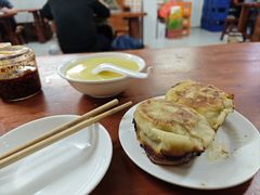 -宝瑞门钉肉饼店