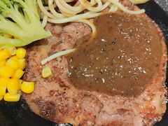 -汤姆家的牛排意面披萨(新城市广场店)