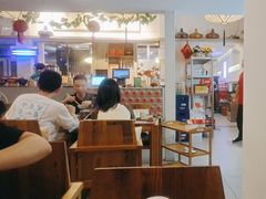 -毛辣果·贵州红酸汤牛肉火锅(西单店)