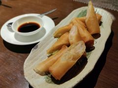 蒜蓉鮮蝦春卷-逸东轩(香港逸东酒店)