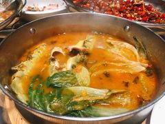 酸汤黄骨鱼-上菜呷饭(唐家店)