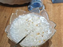 -蜜桃餐厅·伴山(湖滨商业街店)