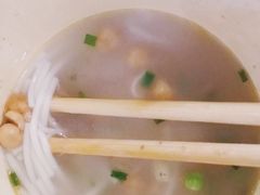 -覃肥叔桂林米粉(粮道街店)
