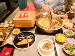 -一绪に寿喜烧(荟聚店)