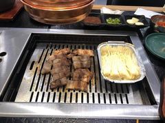 -臻牛烤肉