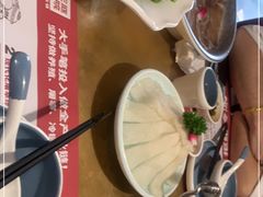 -左庭右院鲜牛肉火锅(金山万达店)