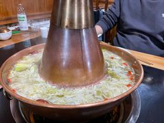 -果松木炭酸菜铜火锅·外婆参鸡汤