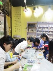 -泥娃娃DIY陶吧(易生活购物公园店)