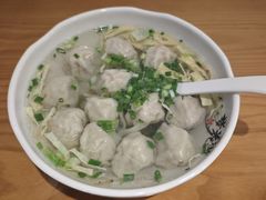 鲜肉小馄饨-梦花街馄饨店(中华苑店)