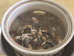 -东巴谷野生菌火锅餐厅
