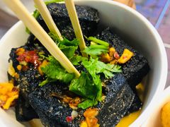 -黑色经典臭豆腐·湖南特产(步行街店)