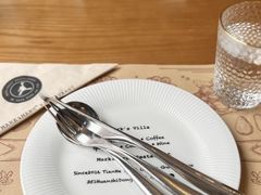 -Mark&Mars Restaurant