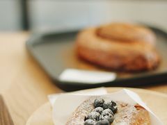 蓝莓可颂-怪 kafe.