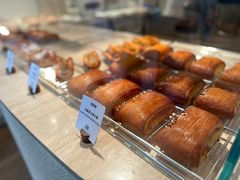 -VERIE BAKEHOUSE