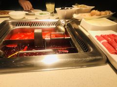 -海底捞火锅鲜切牛肉主题店(长寿路店)